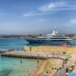 Winner of Paparazzi Photo Contest: It's a Rich Man's World